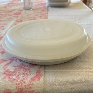 Tupperware Ultra 21 Quiche Pan with lid vintage